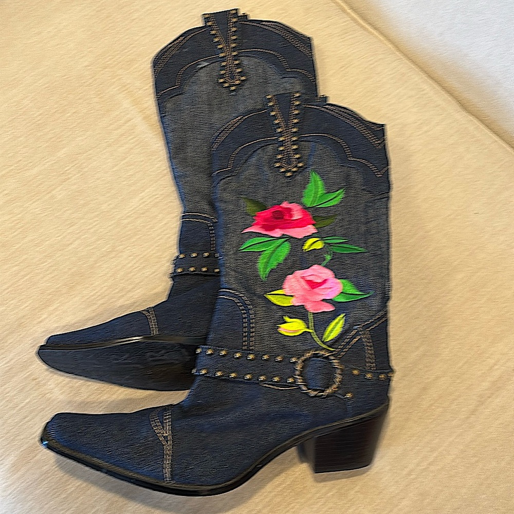 Artist brand denim cowboy boots embroidered roses in near perfect condition